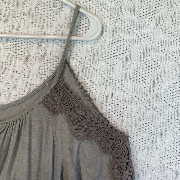 Vanity Medium Olive Green Grey Lace Long Sleeve Cold Shoulder Knit Top Boho - Picture 6 of 8